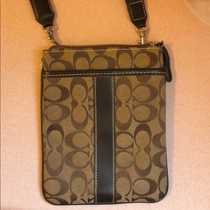 Coach messenger cross body